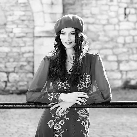 Jennifer Hunter headshot